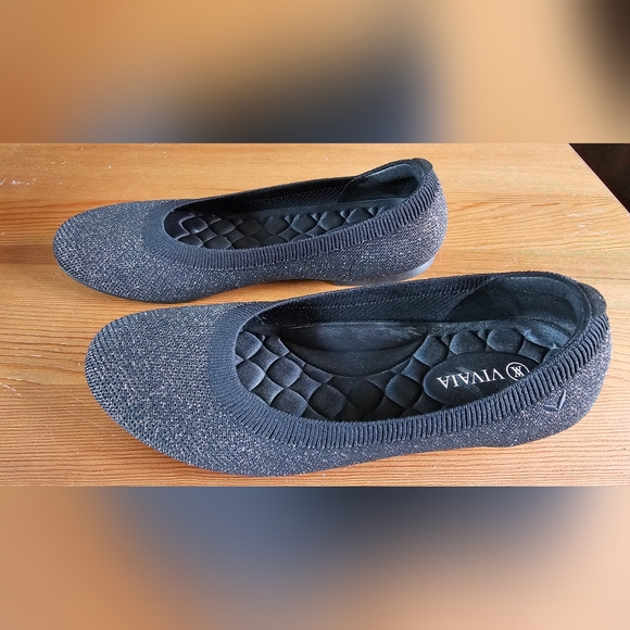 Vivaia Claire Round-Toe Flats Womens Size 38 (US 7) Metallic Black - Picture 4 of 4